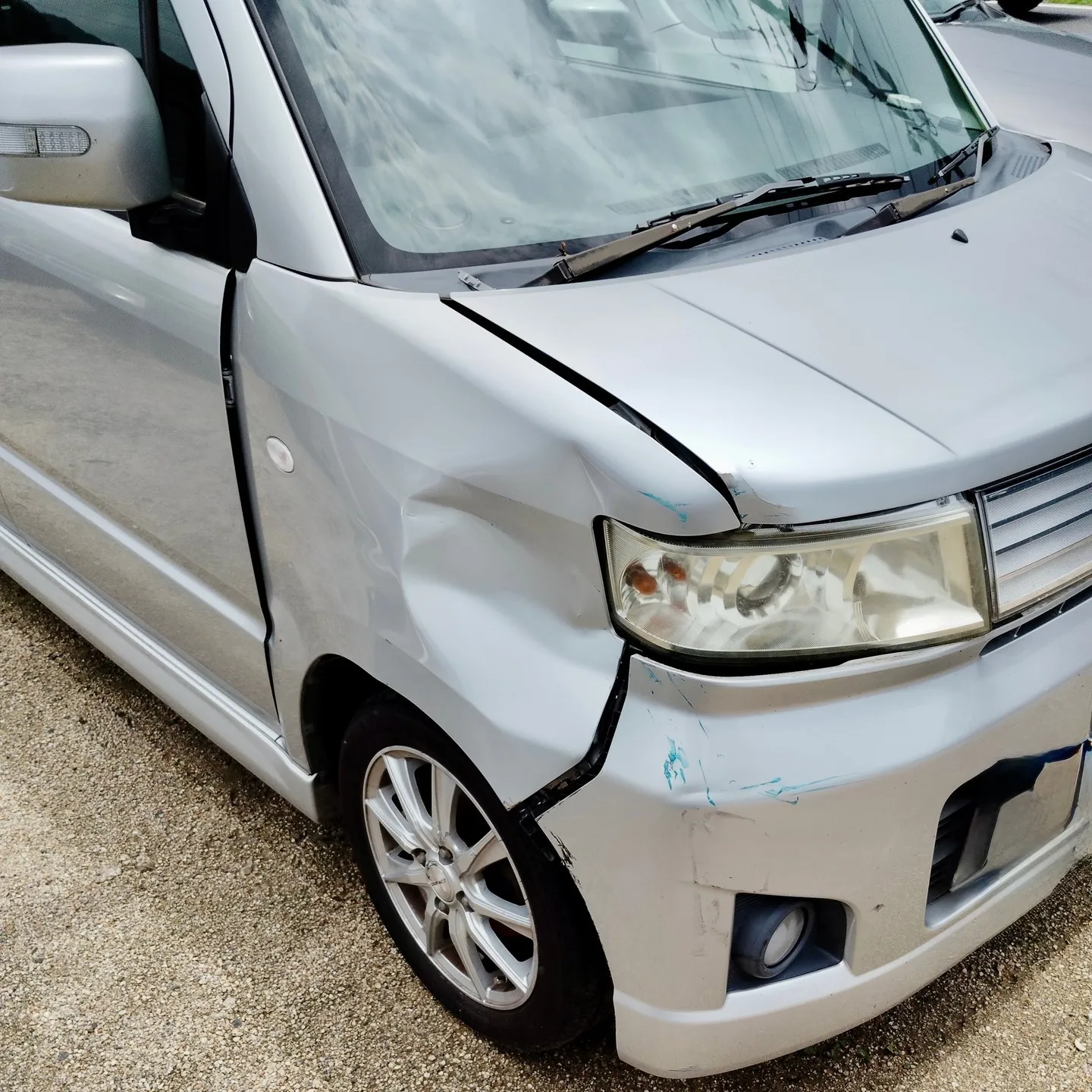 ワゴンRの事故修理